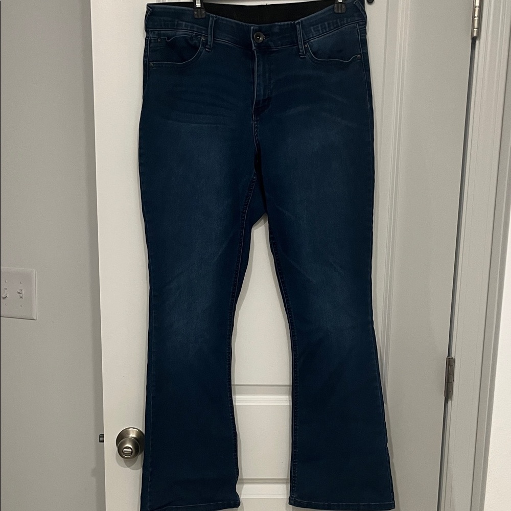 Women’s bootcut jeans
